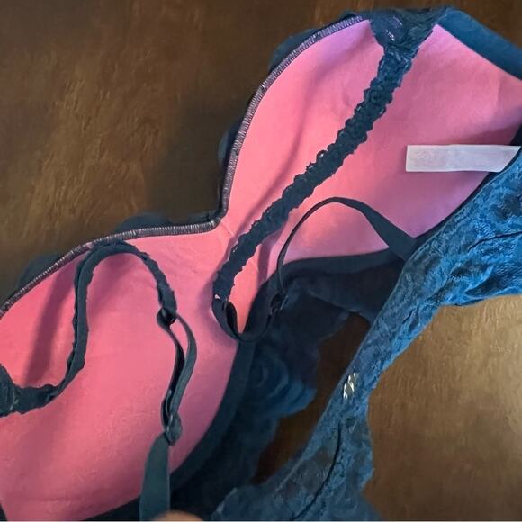 Victoria's Secret Lace Bralette Padded Medium - Picture 7 of 7
